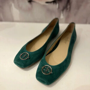 Jennifer Tattanelli Women's Green Suede Ballet Flats with Metallic Emblem